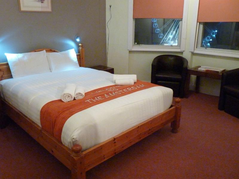 Amsterdam Hotel - Oda