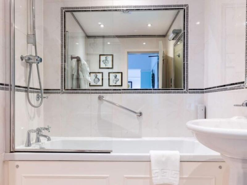 The Montagu Arms Hotel - Oda