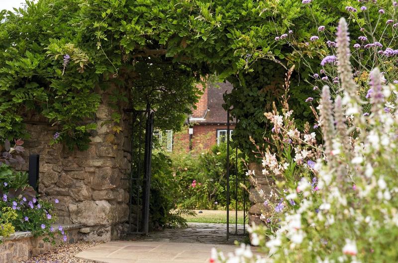 The Montagu Arms Hotel - Teras