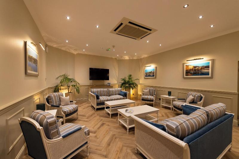 The Royal Duchy Hotel - Lobi