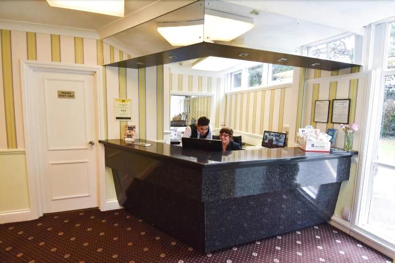 Mayfair Hotel - Lobi