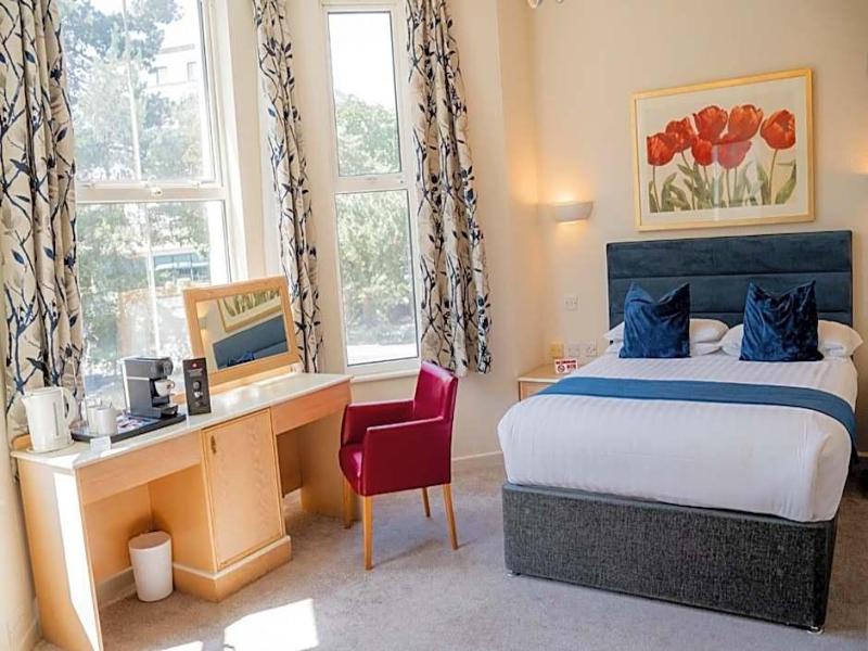 Mayfair Hotel - Genel