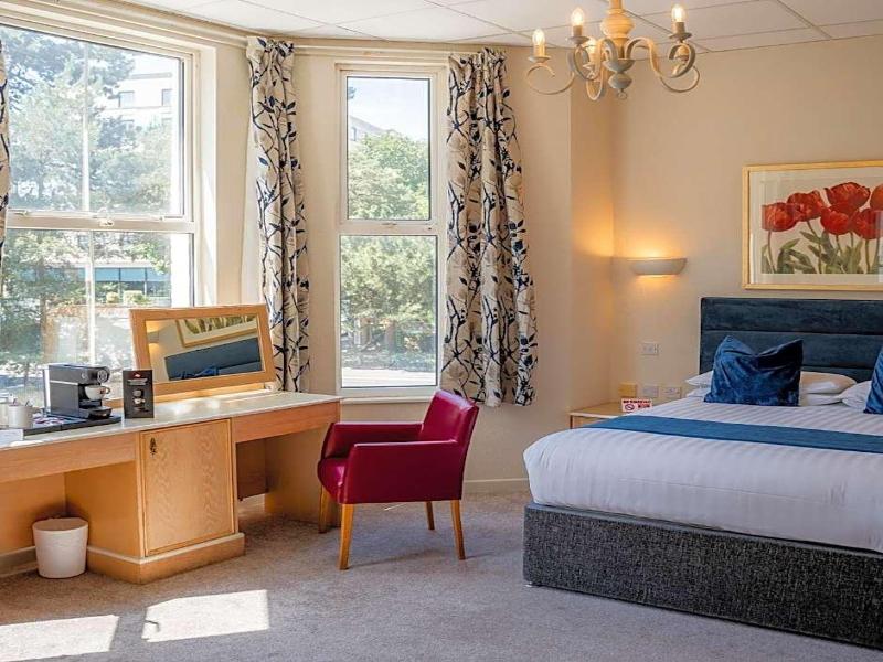 Mayfair Hotel - Genel