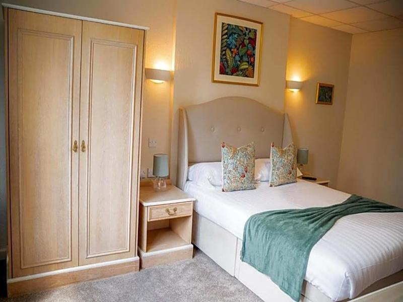 Mayfair Hotel - Genel