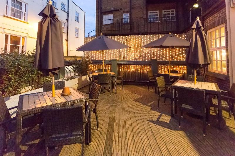 The White Hart Hotel by Marstons Inns - Restoran