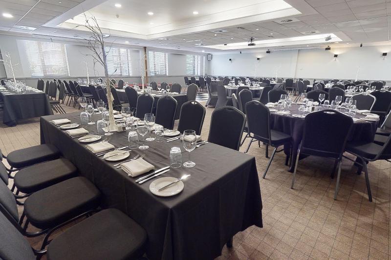 Village Hotel Swansea - Toplantı