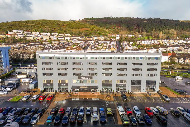 Village Hotel Swansea - Genel