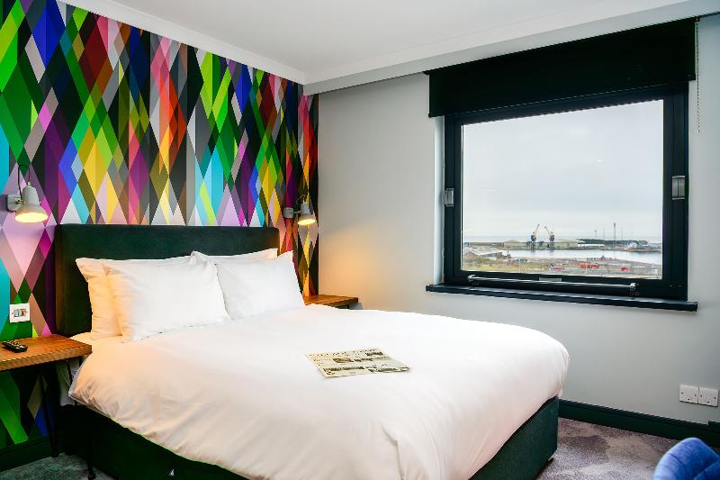 Village Hotel Swansea - Oda