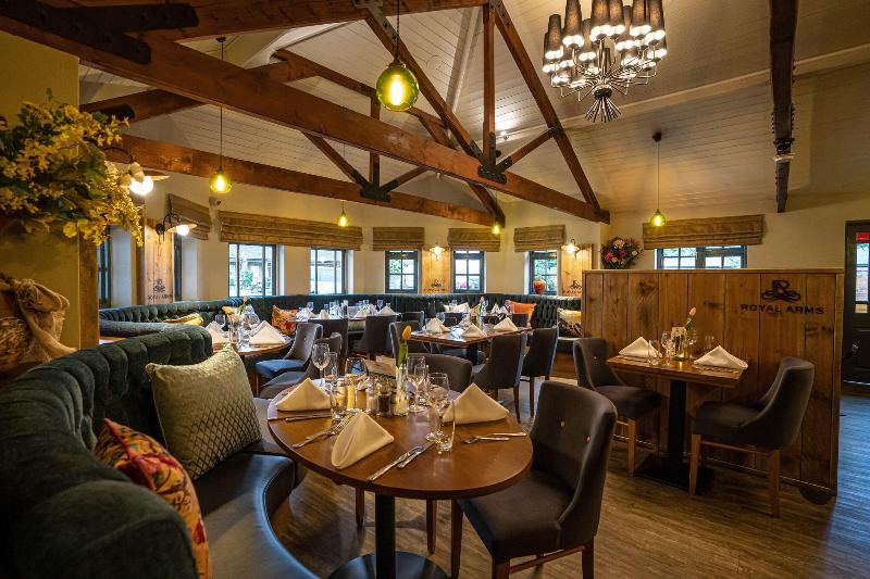 The Royal Arms Hotel - Restoran