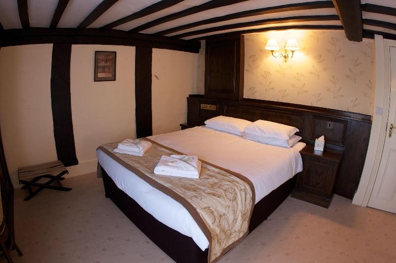 The Tudor House Hotel - Oda