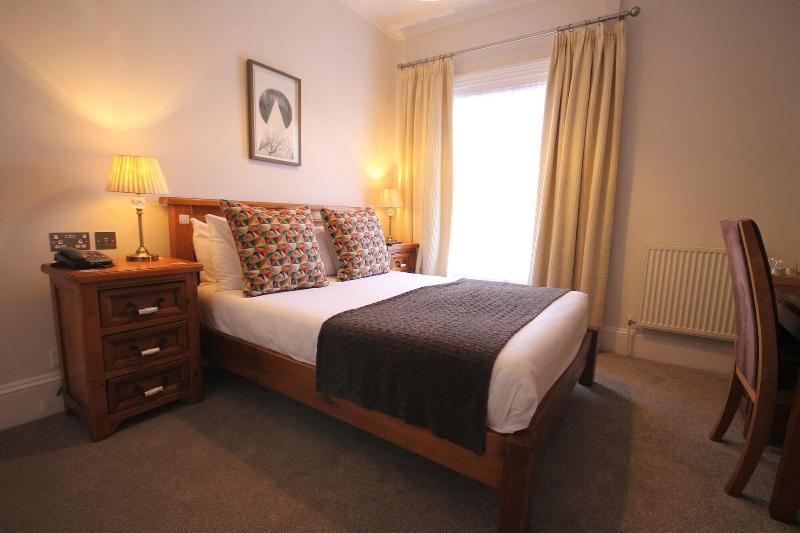 Andover House Hotel   Restaurant - Oda