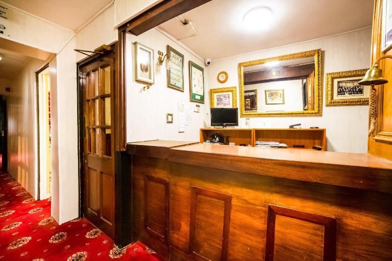 The Royal Hotel - Lobi