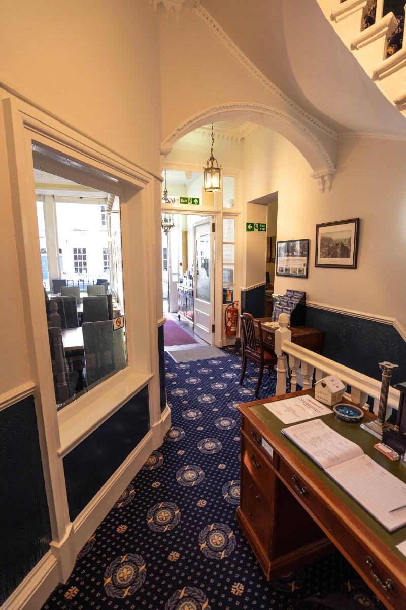 Regent House Hotel - Lobi