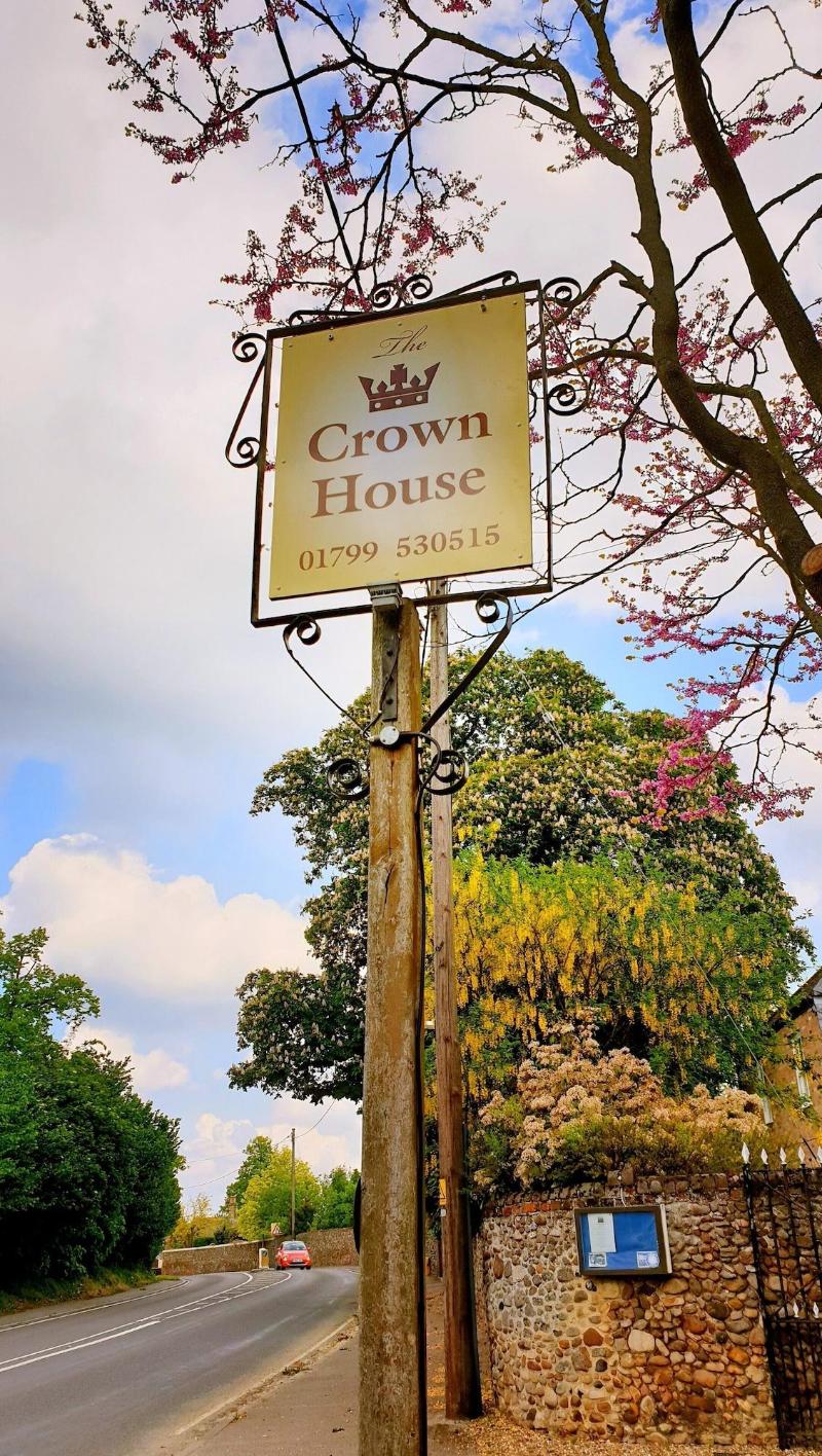 The Crown House - Genel