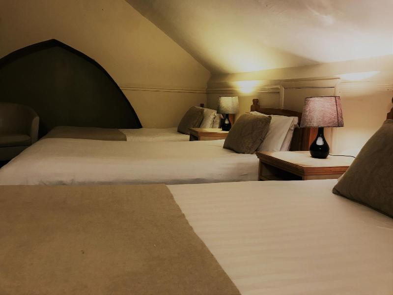 Central Hotel - Oda
