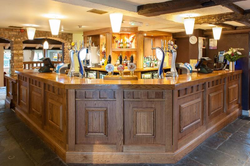 Admirals Table by Marstons Inns - Bar