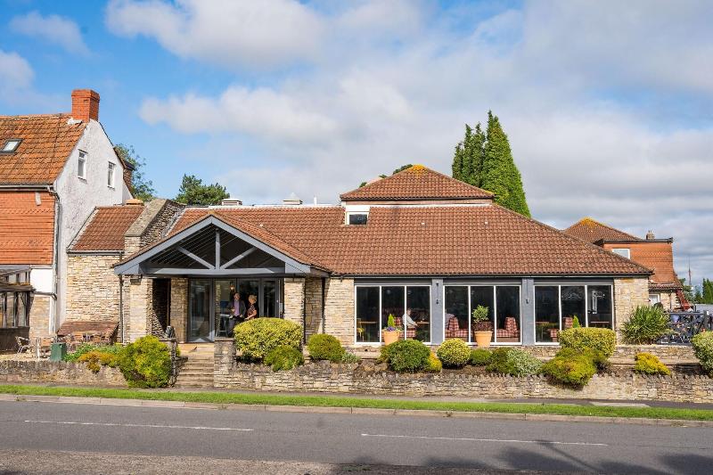 Almondsbury Interchange Hotel - Genel