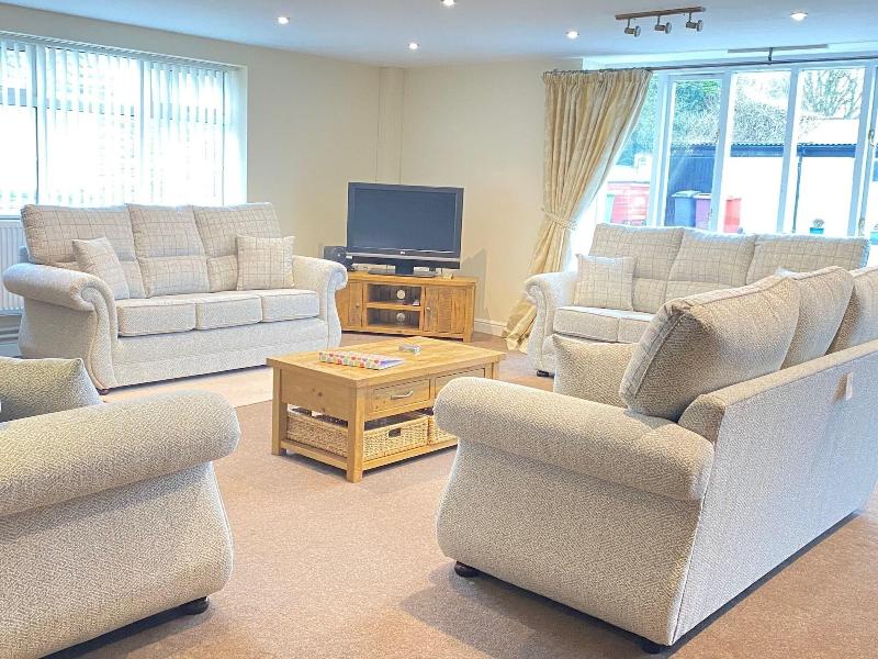 Whitton Lodge - Lobi