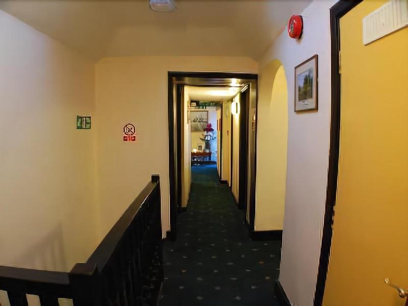 Winchfield Inn - Lobi
