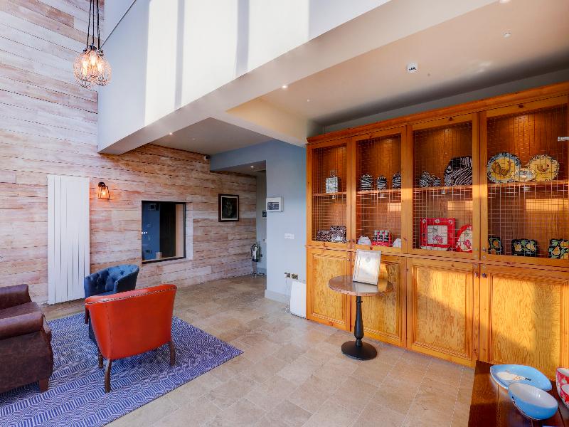 The Gissons Hotel - Lobi