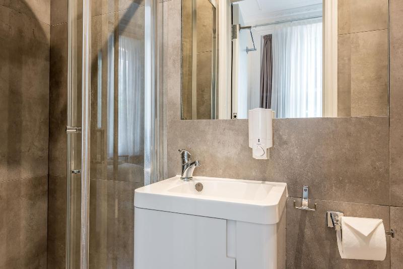 Number 10 Hotel - Oda