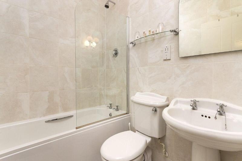 Lincoln House Hotel - Oda