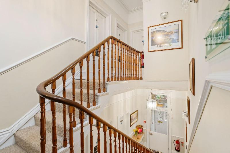 Kingston House - Lobi
