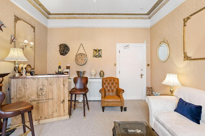Kingston House - Lobi