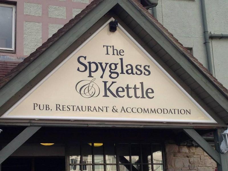 Spyglass and Kettle - Genel