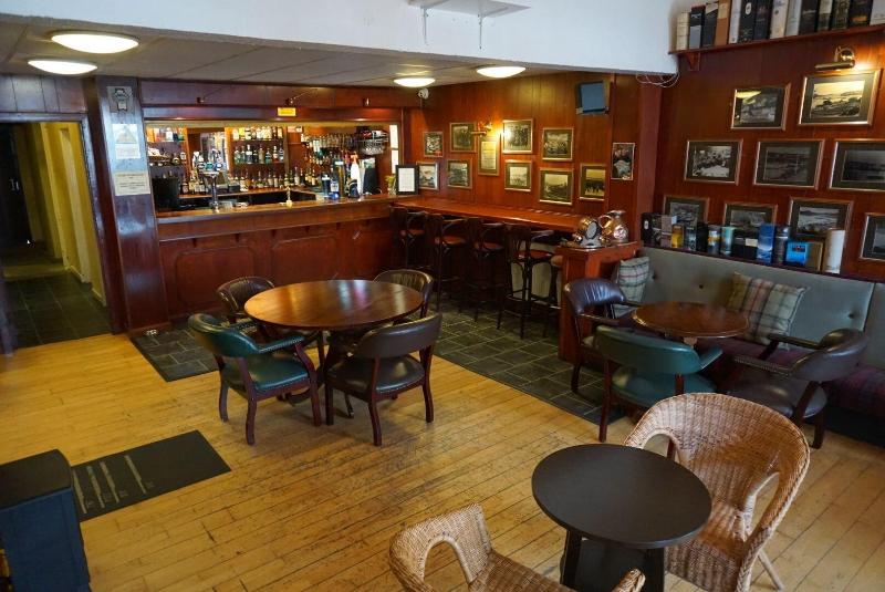 The Kelvin Hotel - Bar