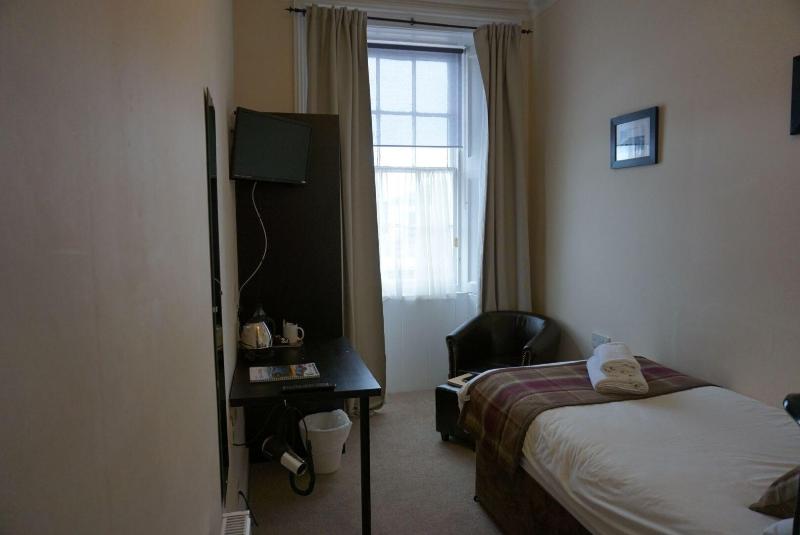 The Kelvin Hotel - Oda