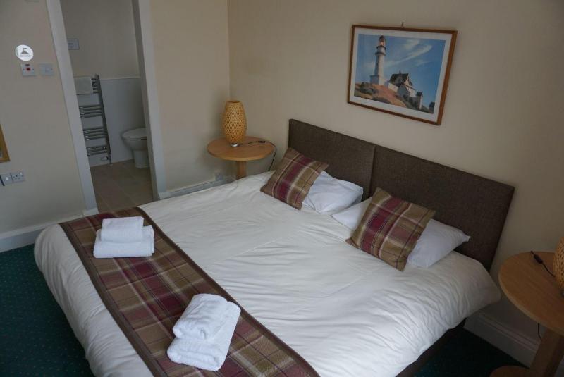 The Kelvin Hotel - Oda
