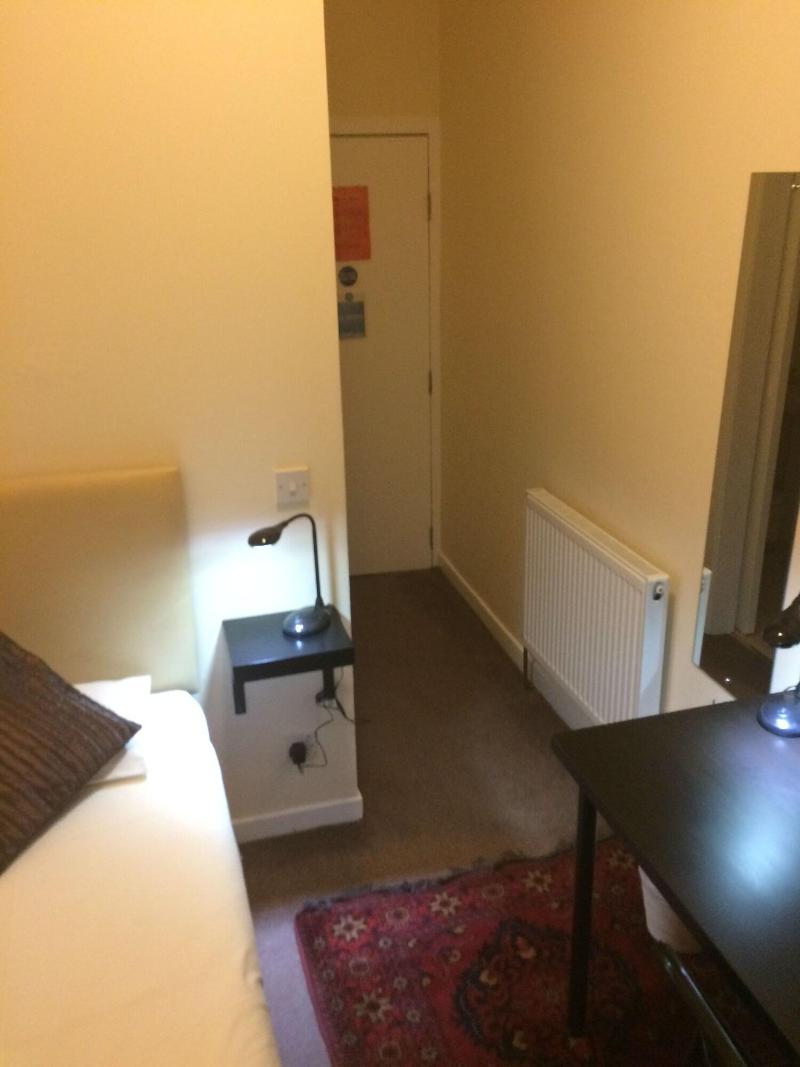 The Kelvin Hotel - Oda