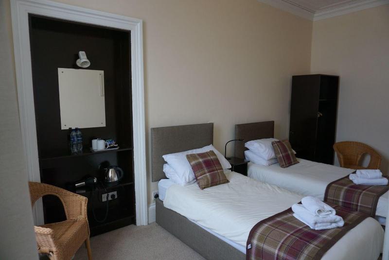 The Kelvin Hotel - Oda