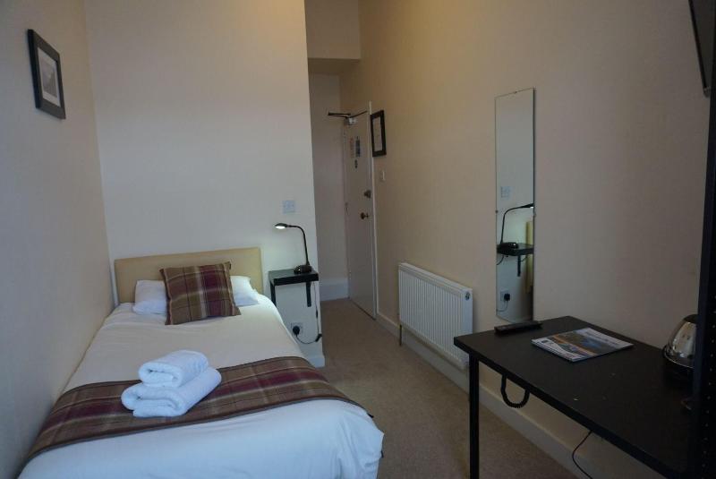 The Kelvin Hotel - Oda