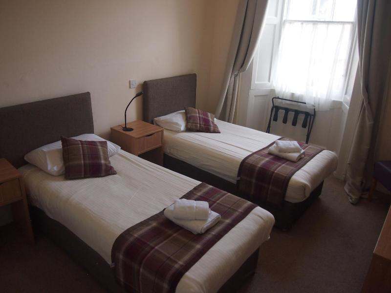The Kelvin Hotel - Oda