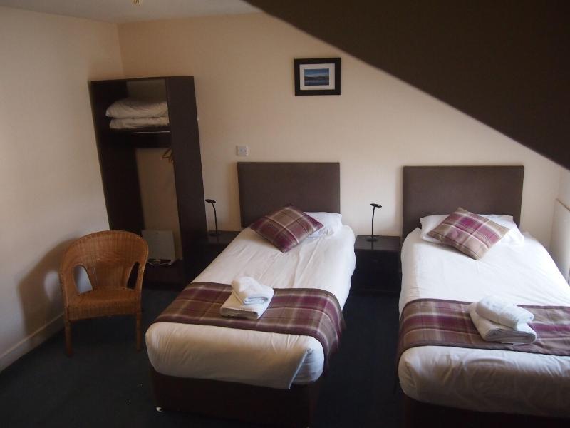 The Kelvin Hotel - Oda