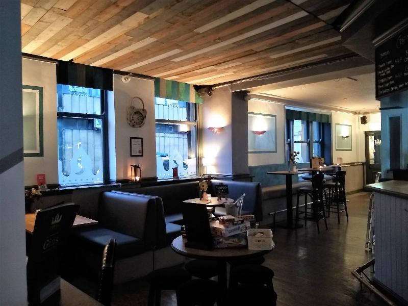 The Royal Hotel (latinos) - Bar