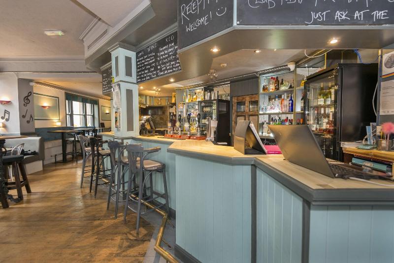 The Royal Hotel (latinos) - Bar