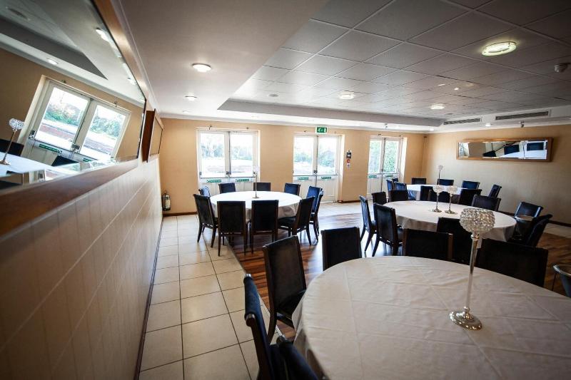 The Manor Hotel Restaurant - Restoran