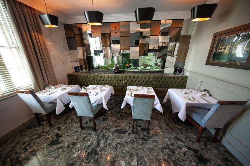 The Manor Hotel Restaurant - Restoran