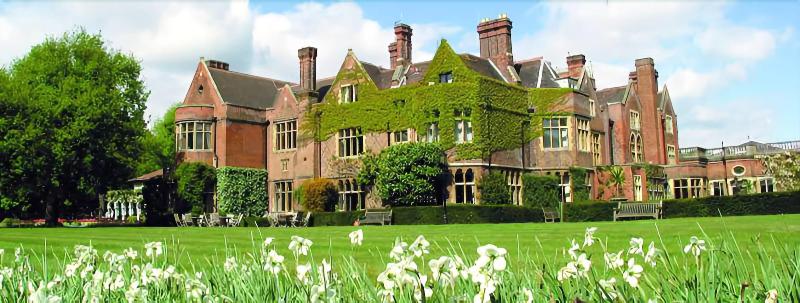 Warren House - Genel