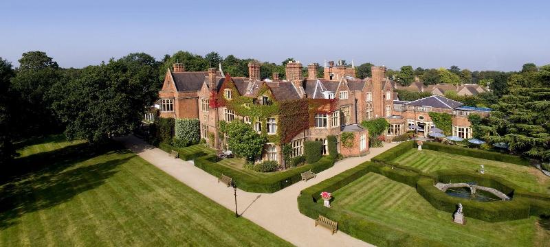 Warren House - Genel