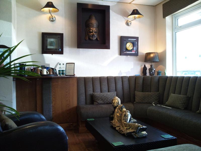 Clifton Court Hotel - Bar