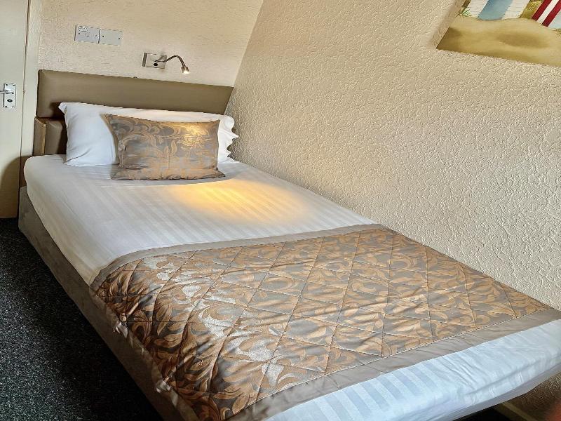 Clifton Court Hotel - Oda