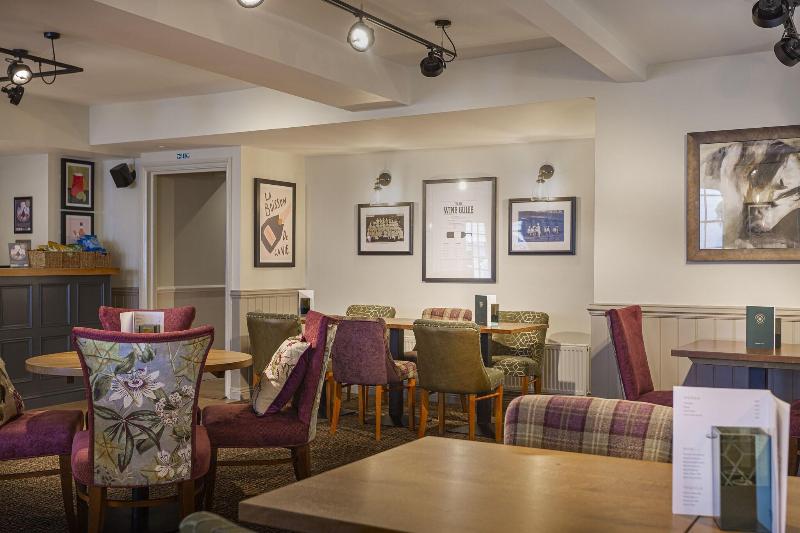 The White Horse Hotel   Brasserie - Bar