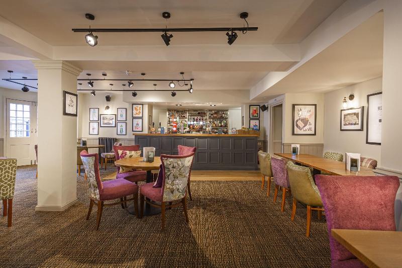 The White Horse Hotel   Brasserie - Bar