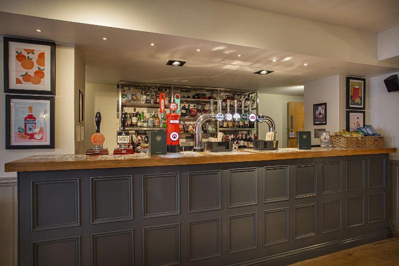 The White Horse Hotel   Brasserie - Bar