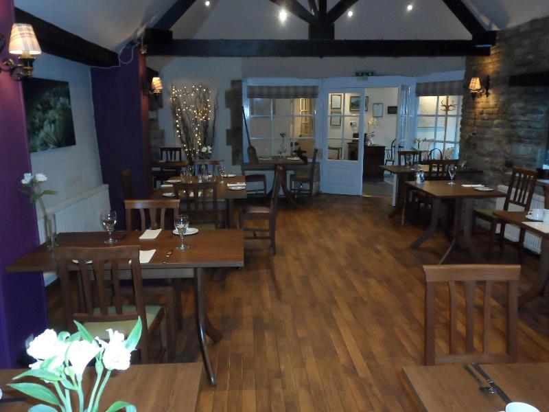 Corinium Hotel   Restaurant - Restoran