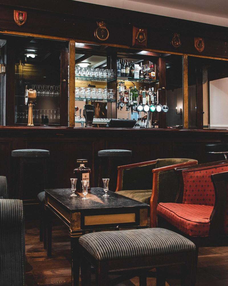 Keppels Head Hotel - Bar